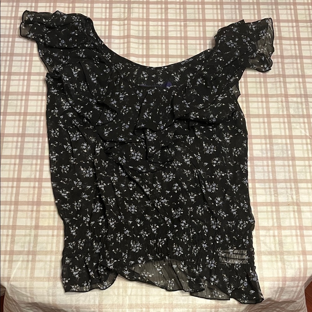 ❗️2 for $8 - Miley Cyrus Floral Black Women's Top